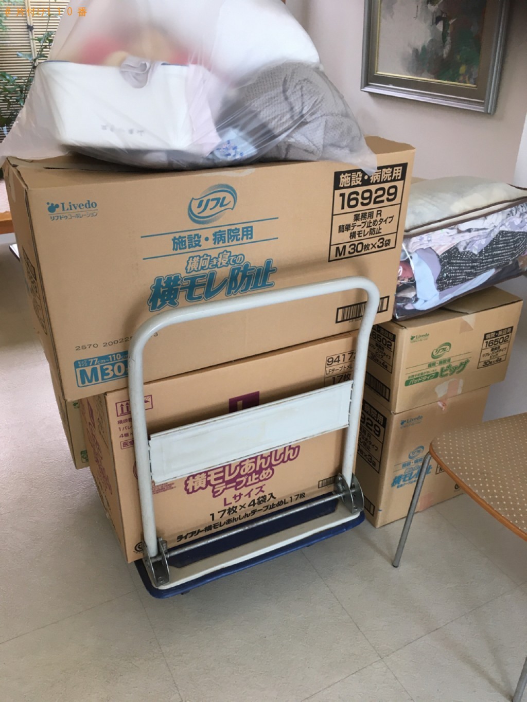 テレビ、衣装ケース、椅子、テレビ台、衣類等の回収・処分ご依頼